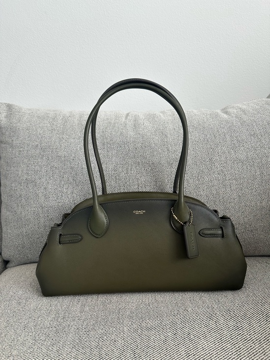 Coach Handbags - NWT Coach Empire Carryall Bag 34 CCC30